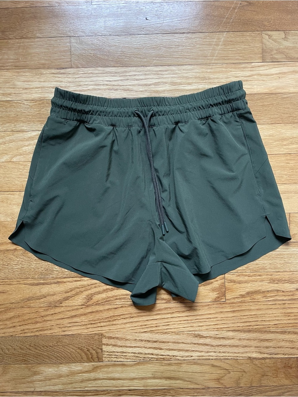 Athleta Womens Olive Green Athletic Drawstring Shorts Small